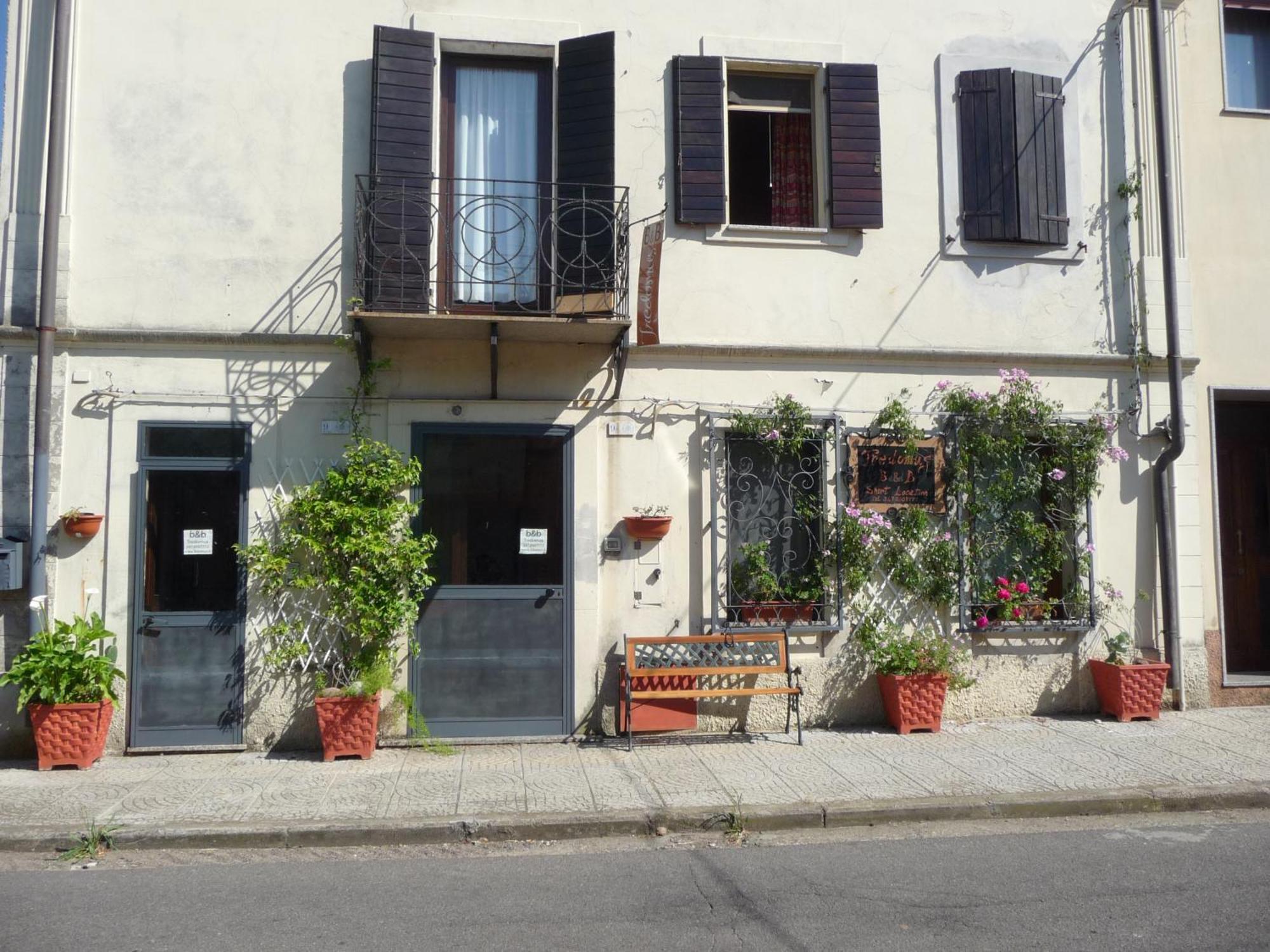 B&B Tredomus Tresnuraghes Exterior photo