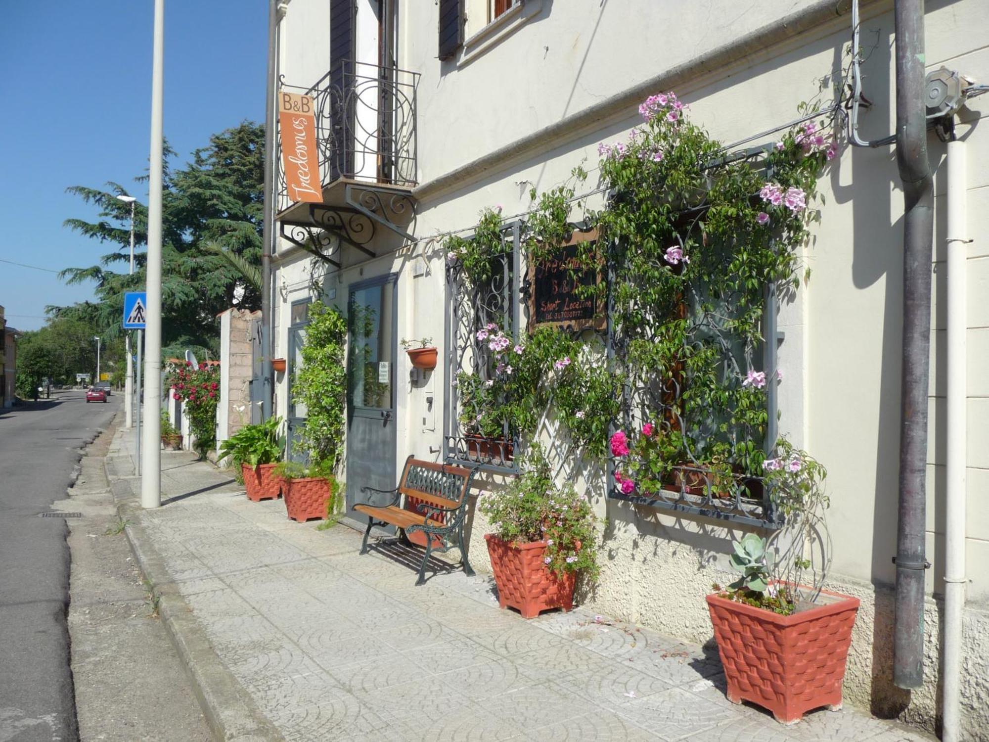 B&B Tredomus Tresnuraghes Exterior photo